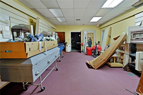 Propiedad comercial en venta en Saint Petersburg, Florida, 408.86 m2 № 1577203 - foto 19