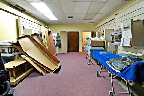 Propiedad comercial en venta en Saint Petersburg, Florida, 408.86 m2 № 1577203 - foto 22