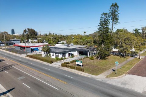 Propiedad comercial en venta en Saint Petersburg, Florida, 408.86 m2 № 1577203 - foto 13