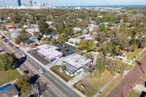 Propiedad comercial en venta en Saint Petersburg, Florida, 408.86 m2 № 1577203 - foto 7