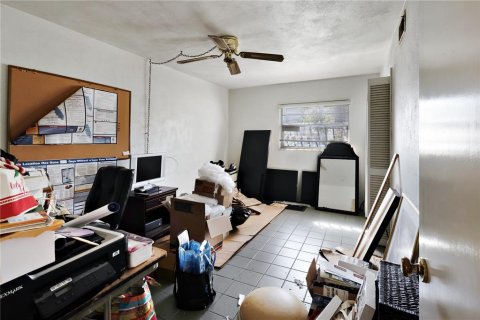 Propiedad comercial en venta en Saint Petersburg, Florida, 408.86 m2 № 1577203 - foto 29