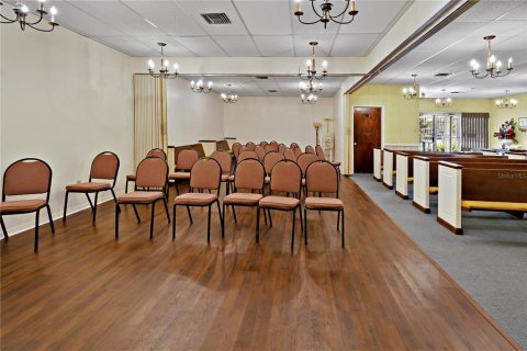 Propiedad comercial en venta en Saint Petersburg, Florida, 408.86 m2 № 1577203 - foto 15