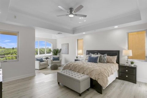 Copropriété à vendre à Saint Petersburg, Floride: 3 chambres, 260.03 m2 № 2291000 - photo 22