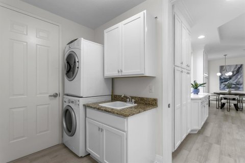 Copropriété à vendre à Saint Petersburg, Floride: 3 chambres, 260.03 m2 № 2291000 - photo 20