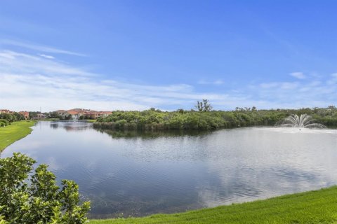 Copropriété à vendre à Saint Petersburg, Floride: 3 chambres, 260.03 m2 № 2291000 - photo 25