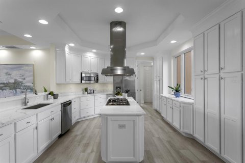 Copropriété à vendre à Saint Petersburg, Floride: 3 chambres, 260.03 m2 № 2291000 - photo 17