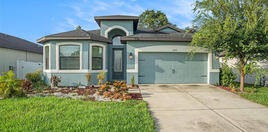 Casa en New Port Richey, Florida 4 dormitorios, 190.64 m2 № 1832701