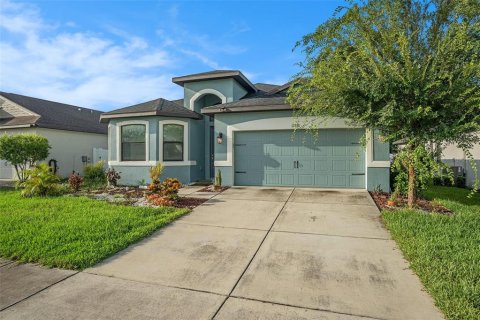 Casa en venta en New Port Richey, Florida, 4 dormitorios, 190.64 m2 № 1832701 - foto 3