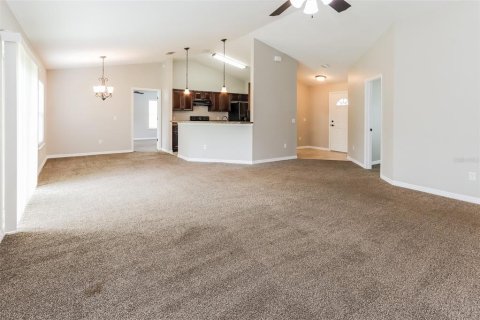 Casa en alquiler en Ocala, Florida, 3 dormitorios, 161 m2 № 1642332 - foto 3