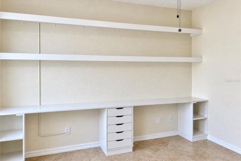 Villa ou maison à louer à Kissimmee, Floride: 4 chambres, 225.1 m2 № 2388933 - photo 18