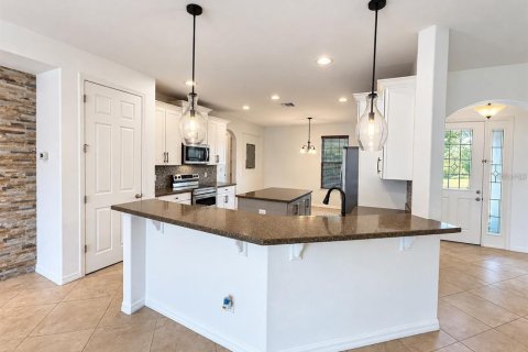 Villa ou maison à louer à Kissimmee, Floride: 4 chambres, 225.1 m2 № 2388933 - photo 4