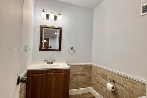 Adosado en venta en Plantation, Florida, 4 dormitorios, 201.6 m2 № 2087843 - foto 19