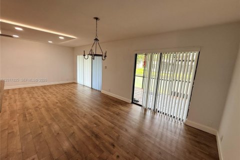 Adosado en venta en Plantation, Florida, 4 dormitorios, 201.6 m2 № 2087843 - foto 7