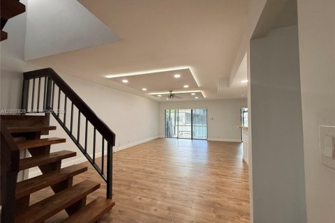 Adosado en venta en Plantation, Florida, 4 dormitorios, 201.6 m2 № 2087843 - foto 5