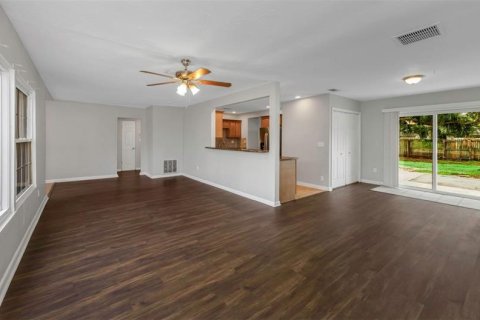 Villa ou maison à vendre à Saint Petersburg, Floride: 3 chambres, 144.18 m2 № 2344564 - photo 3