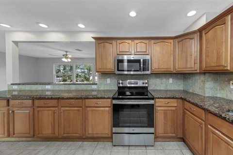 Villa ou maison à vendre à Saint Petersburg, Floride: 3 chambres, 144.18 m2 № 2344564 - photo 8