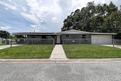 House in Tampa, Florida 3 bedrooms, 99.31 sq.m. № 1824026 - photo 3