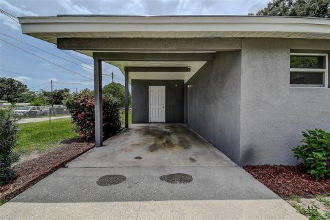 House in Tampa, Florida 3 bedrooms, 99.31 sq.m. № 1824026 - photo 25