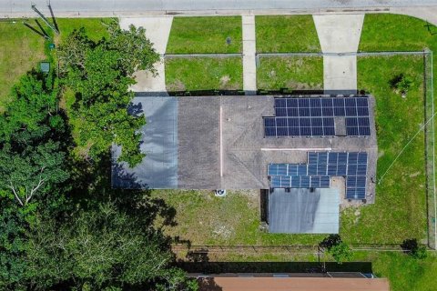 House in Tampa, Florida 3 bedrooms, 99.31 sq.m. № 1824026 - photo 30