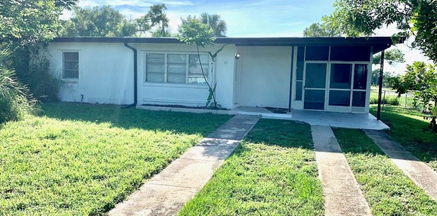 Casa en Port Charlotte, Florida 2 dormitorios, 71.35 m2 № 1919129