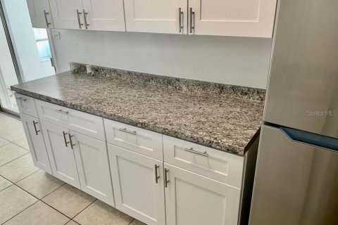 House in Port Charlotte, Florida 2 bedrooms, 71.35 sq.m. № 1919129 - photo 7