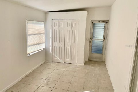 House in Port Charlotte, Florida 2 bedrooms, 71.35 sq.m. № 1919129 - photo 23