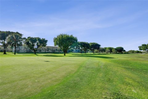 Купить кондоминиум в Пемброк-Пайнс, Флорида 1 спальня, 97.08м2, № 2010161 - фото 22