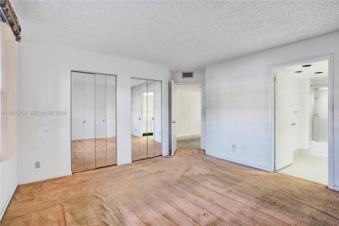 Купить кондоминиум в Пемброк-Пайнс, Флорида 1 спальня, 97.08м2, № 2010161 - фото 13