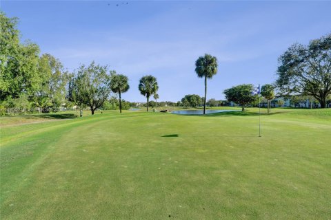 Купить кондоминиум в Пемброк-Пайнс, Флорида 1 спальня, 97.08м2, № 2010161 - фото 23