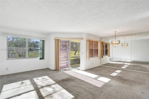 Купить кондоминиум в Пемброк-Пайнс, Флорида 1 спальня, 97.08м2, № 2010161 - фото 7