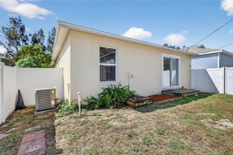 Casa en venta en Saint Petersburg, Florida, 3 dormitorios, 120.77 m2 № 1899049 - foto 16