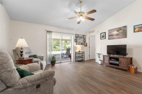 House in Palm Coast, Florida 3 bedrooms, 127 sq.m. № 2110350 - photo 5