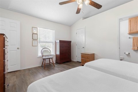 House in Palm Coast, Florida 3 bedrooms, 127 sq.m. № 2110350 - photo 17