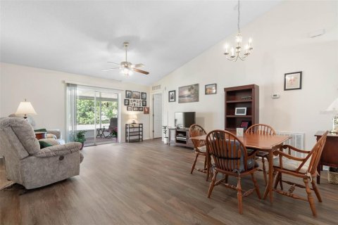 House in Palm Coast, Florida 3 bedrooms, 127 sq.m. № 2110350 - photo 4