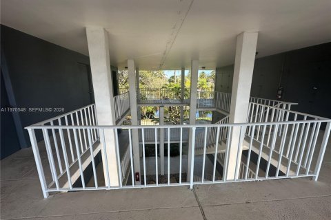 House in Deerfield Beach, Florida 1 bedroom, 67.35 sq.m. № 2031297 - photo 5