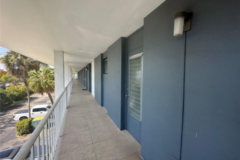 House in Deerfield Beach, Florida 1 bedroom, 67.35 sq.m. № 2031297 - photo 13