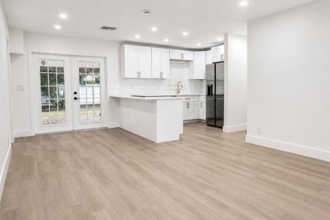 Casa en venta en West Palm Beach, Florida, 3 dormitorios, 92.16 m2 № 2290183 - foto 6