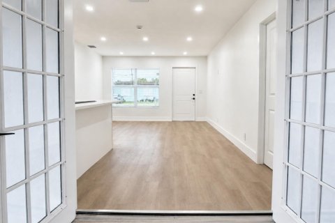Casa en venta en West Palm Beach, Florida, 3 dormitorios, 92.16 m2 № 2290183 - foto 7