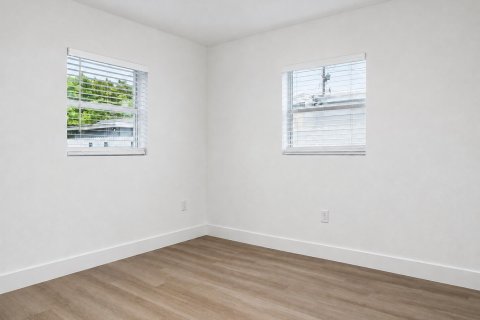 Casa en venta en West Palm Beach, Florida, 3 dormitorios, 92.16 m2 № 2290183 - foto 15