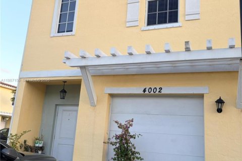 Touwnhouse à Lauderhill, Floride 3 chambres, 138.98 m2 № 2048884