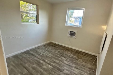 House in Homestead, Florida 2 bedrooms, 102.56 sq.m. № 2004697 - photo 9