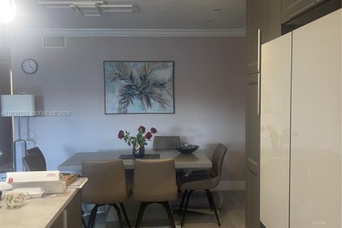 Copropriété à louer à Hallandale Beach, Floride: 2 chambres, 111.48 m2 № 1996865 - photo 11