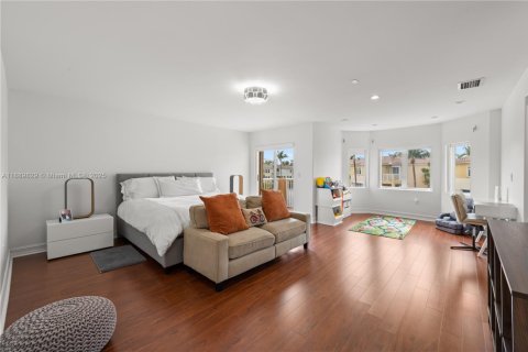 Casa en venta en Aventura, Florida, 3 dormitorios, 235.97 m2 № 1944881 - foto 24