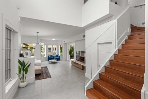 Casa en venta en Aventura, Florida, 3 dormitorios, 235.97 m2 № 1944881 - foto 5