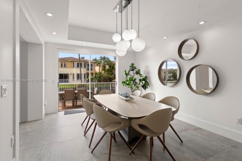 Casa en venta en Aventura, Florida, 3 dormitorios, 235.97 m2 № 1944881 - foto 9