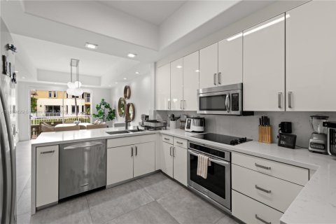 Casa en venta en Aventura, Florida, 3 dormitorios, 235.97 m2 № 1944881 - foto 10