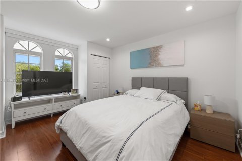 Casa en venta en Aventura, Florida, 3 dormitorios, 235.97 m2 № 1944881 - foto 19