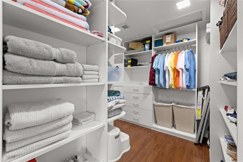 Casa en venta en Aventura, Florida, 3 dormitorios, 235.97 m2 № 1944881 - foto 28