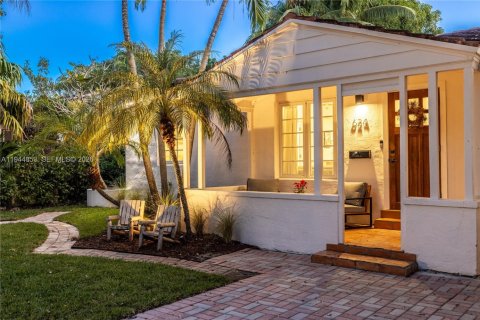 Casa en venta en Miami, Florida, 2 dormitorios, 120.59 m2 № 2001690 - foto 9