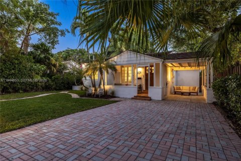 Casa en venta en Miami, Florida, 2 dormitorios, 120.59 m2 № 2001690 - foto 6